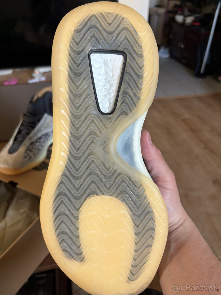 Yeezy boost qntm - 2