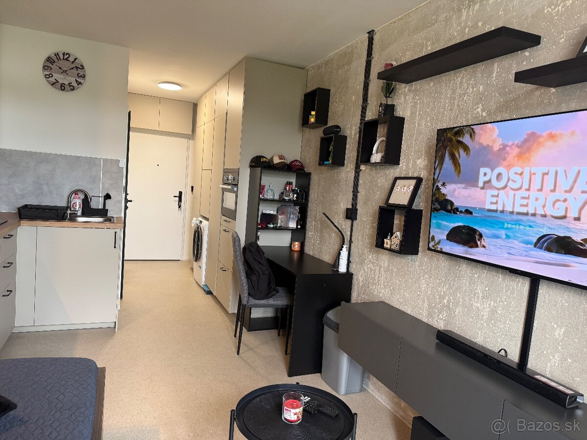 Na prenájom apartmán pri novej nemocnici - Voľný ihned - Widok 2