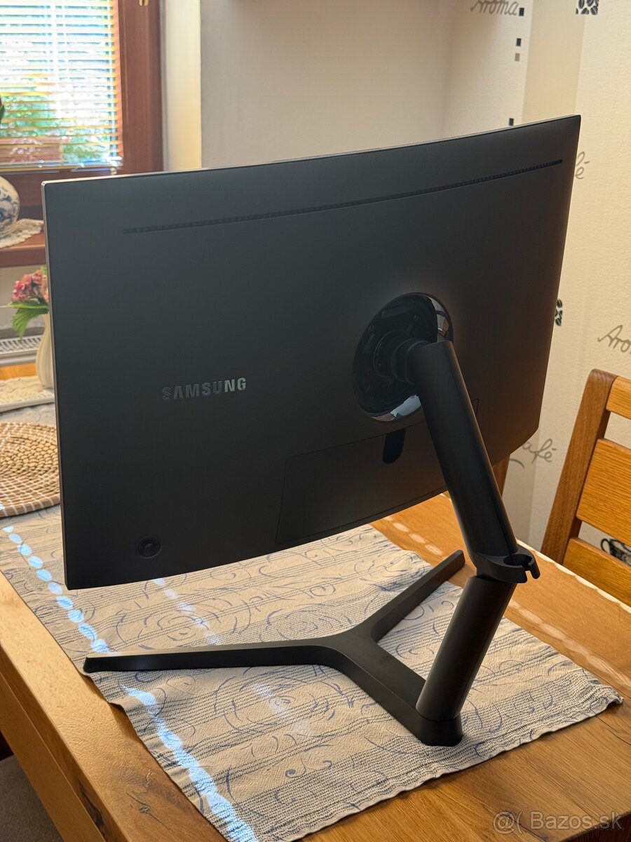 Samsung oddysey G7 QLED 27 - 2
