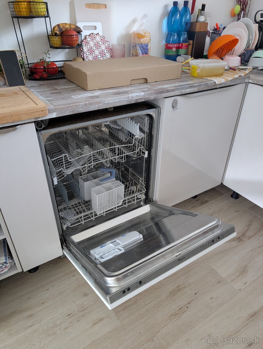 Umývačka riadu Whirlpool - 2