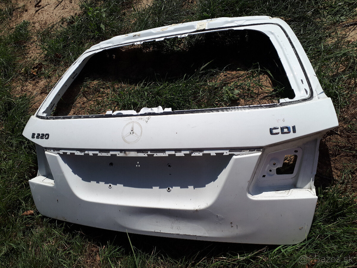 MERCEDES E-KUFOR - 2