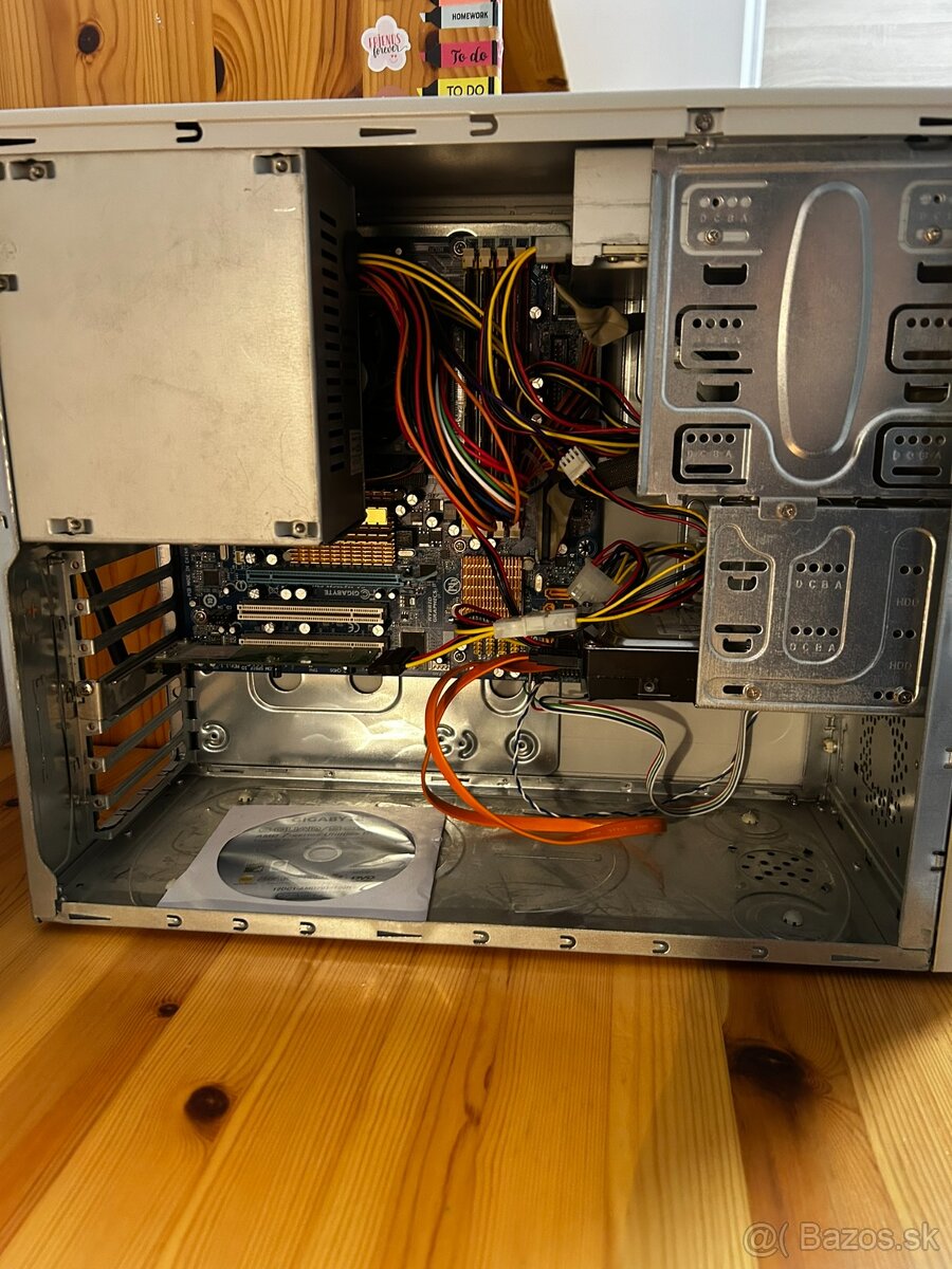Predám/Darujem počítač s AMD Athlon 4850e - 2