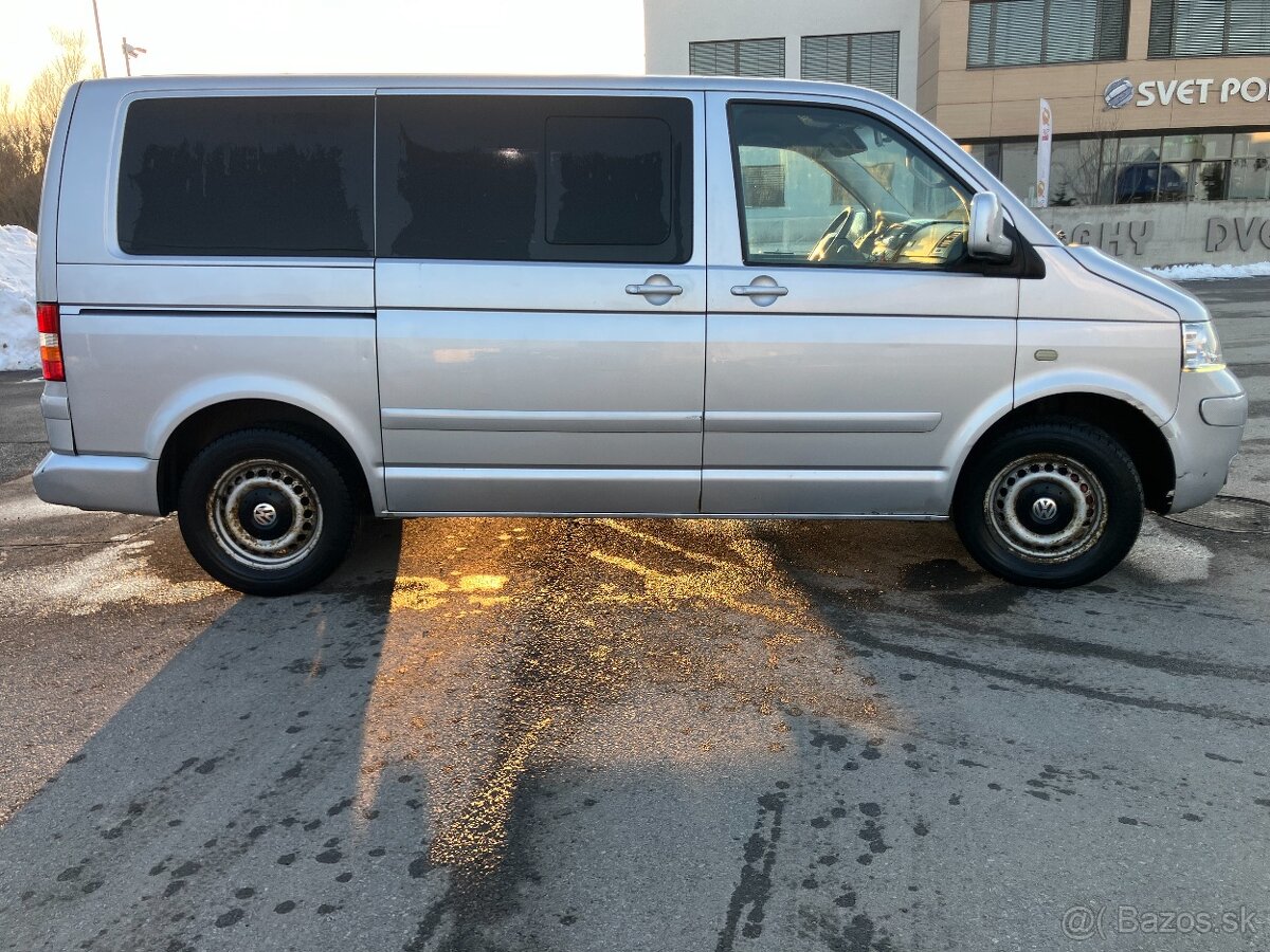 Predám VW T5 TRANSPORTER 2.5 TDI, 96 kW - 2