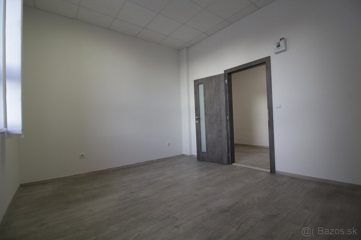 Kancelária Dom Služieb 15m - 2