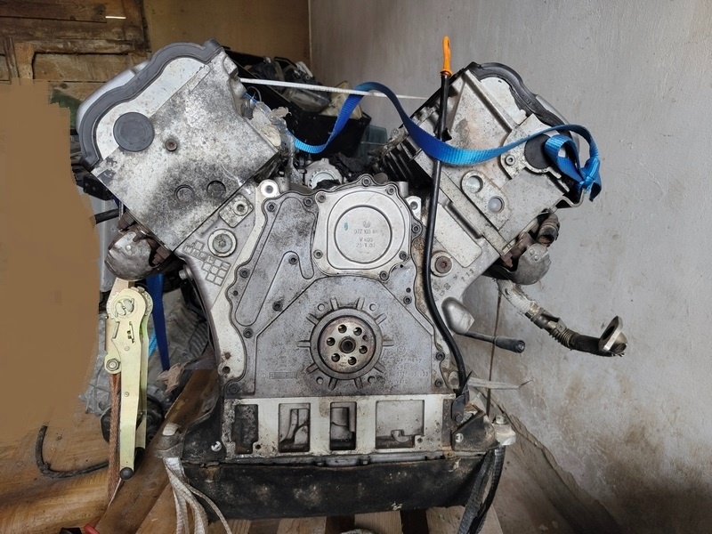 predám motor vw touareg Ayh V10 800€ - 2