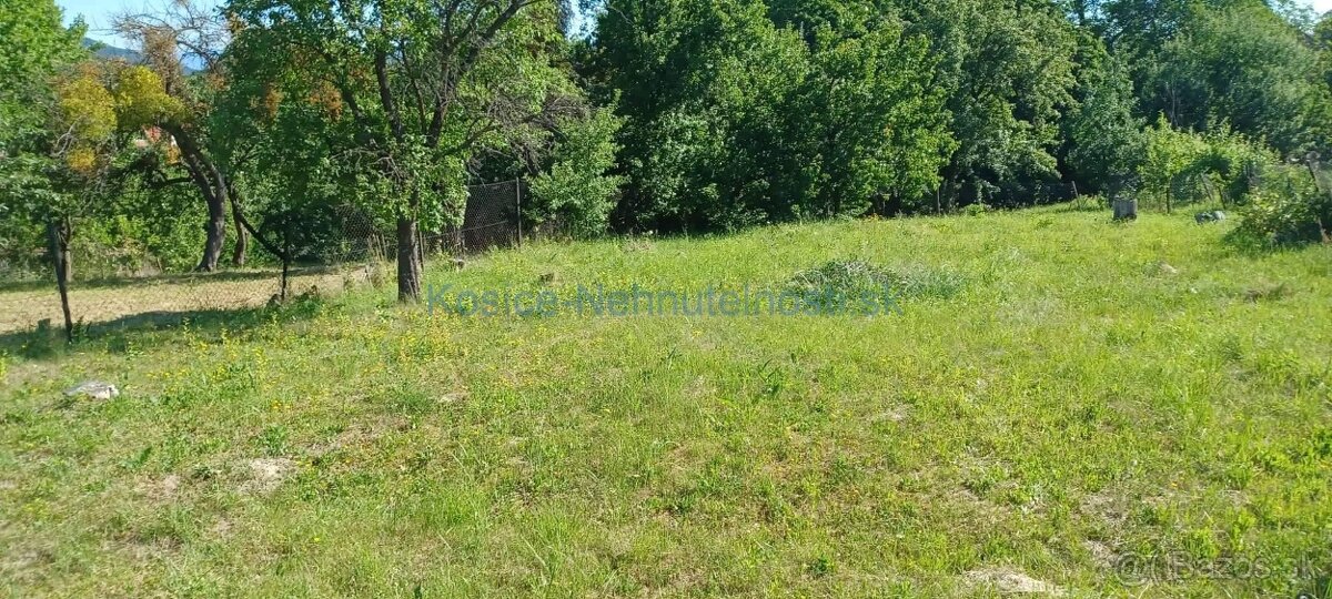 Predaj pozemok Slanská Huta 842 m2 parcela C - 2