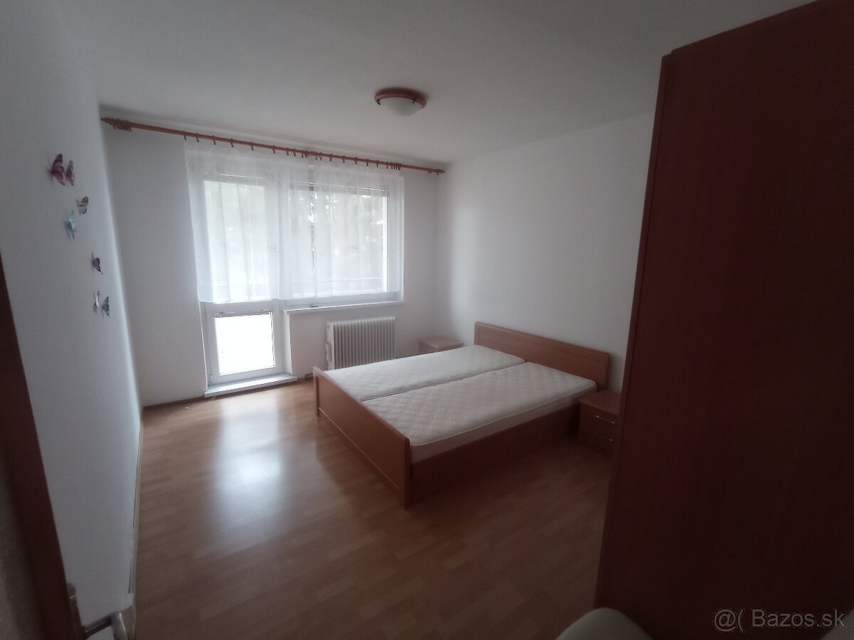 Prenájom 1,5 izbový byt Lipany - 2