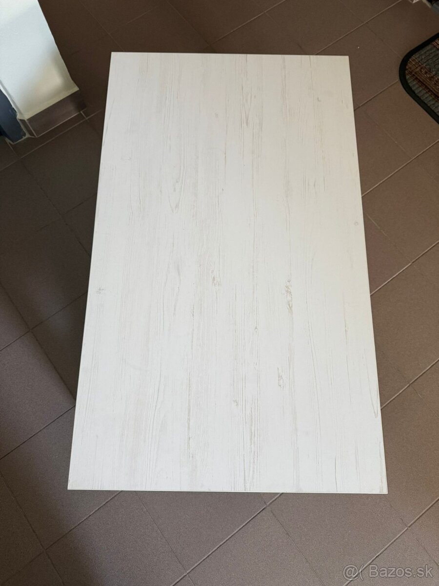 Biely konferecny stolik - 2