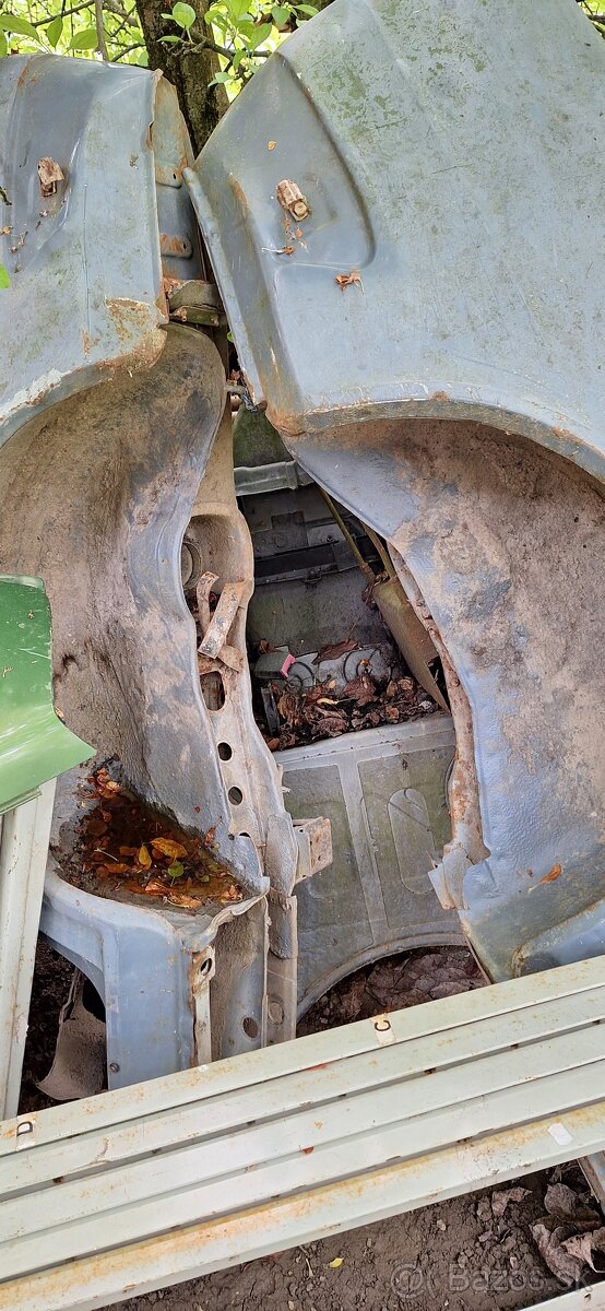 Karoséria škoda 120 - 2