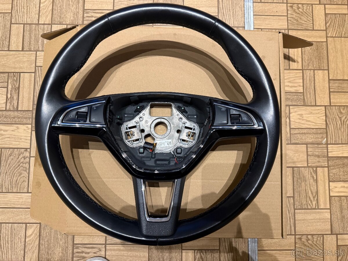 Škoda superb 3 L&K volant - 2