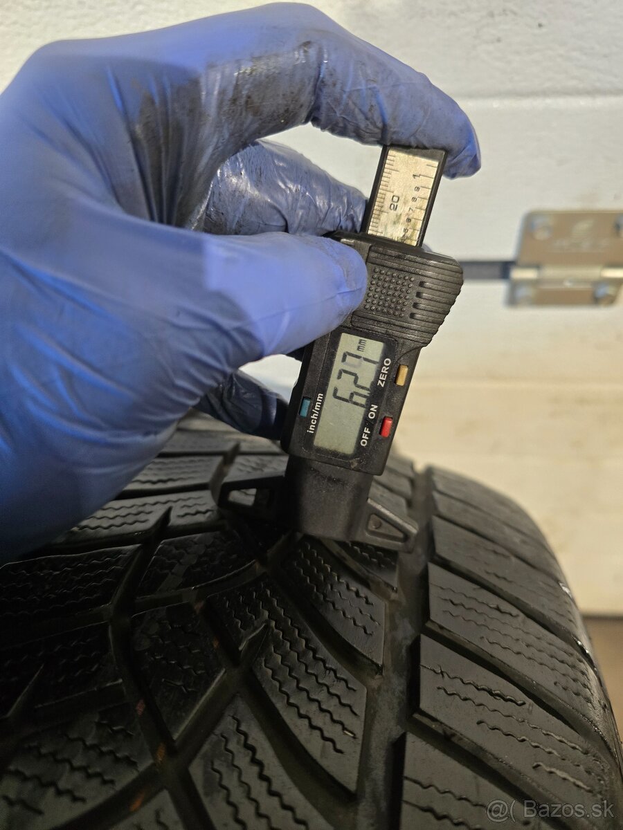 Zimné Pneu GoodYear 245/45 R18 - 2