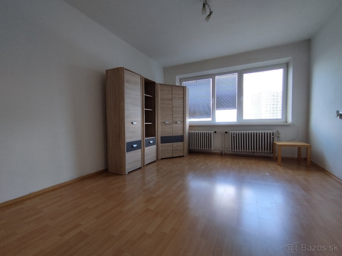 Prenajmem 1i byt v Trenčíne. - 2