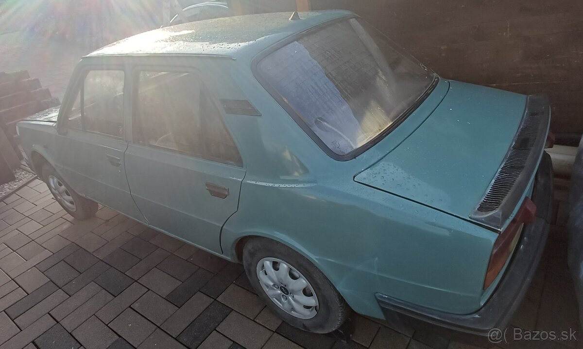 Škoda 105l - 2