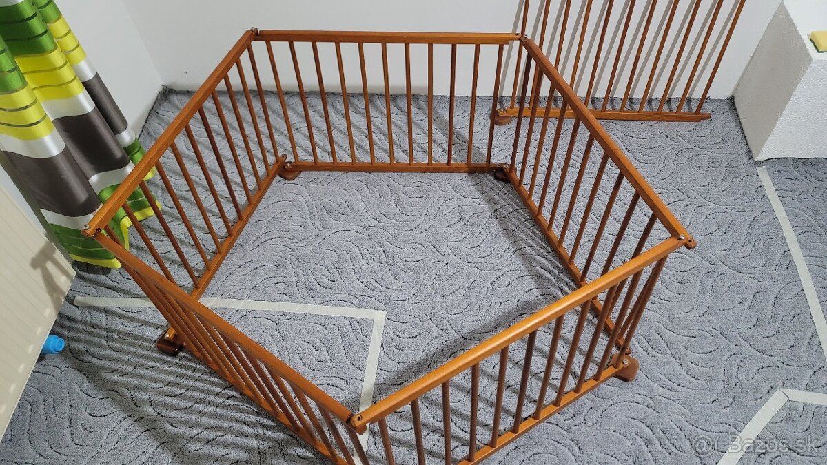 Drevená detská ohrádka - 2