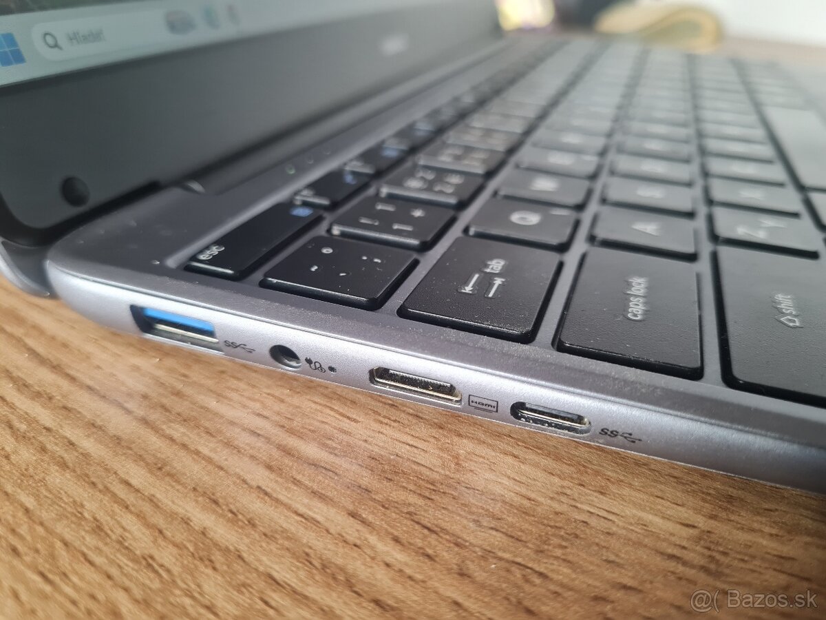 Umax VisionBook 14Wr Plus - 2