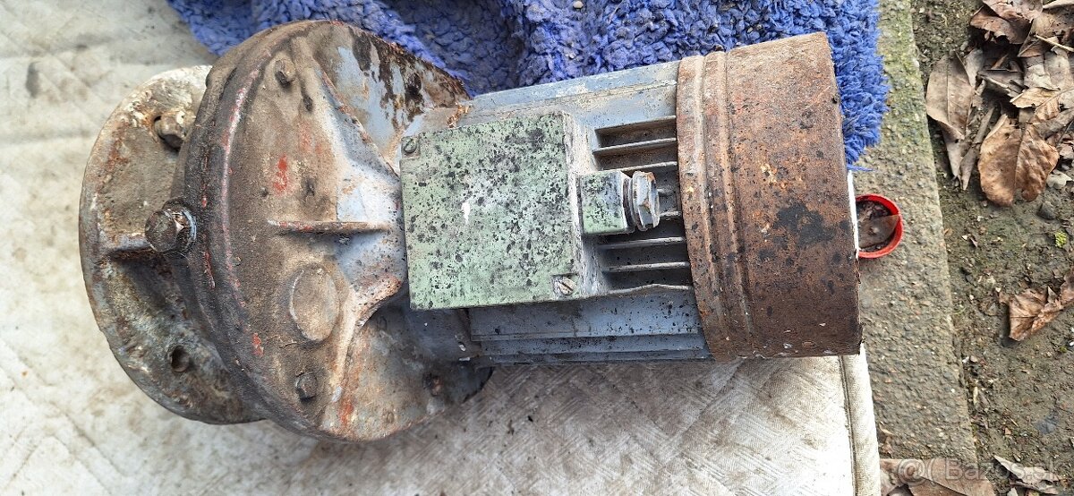 El. Motor s prevodovkou 1:6,5 - 2