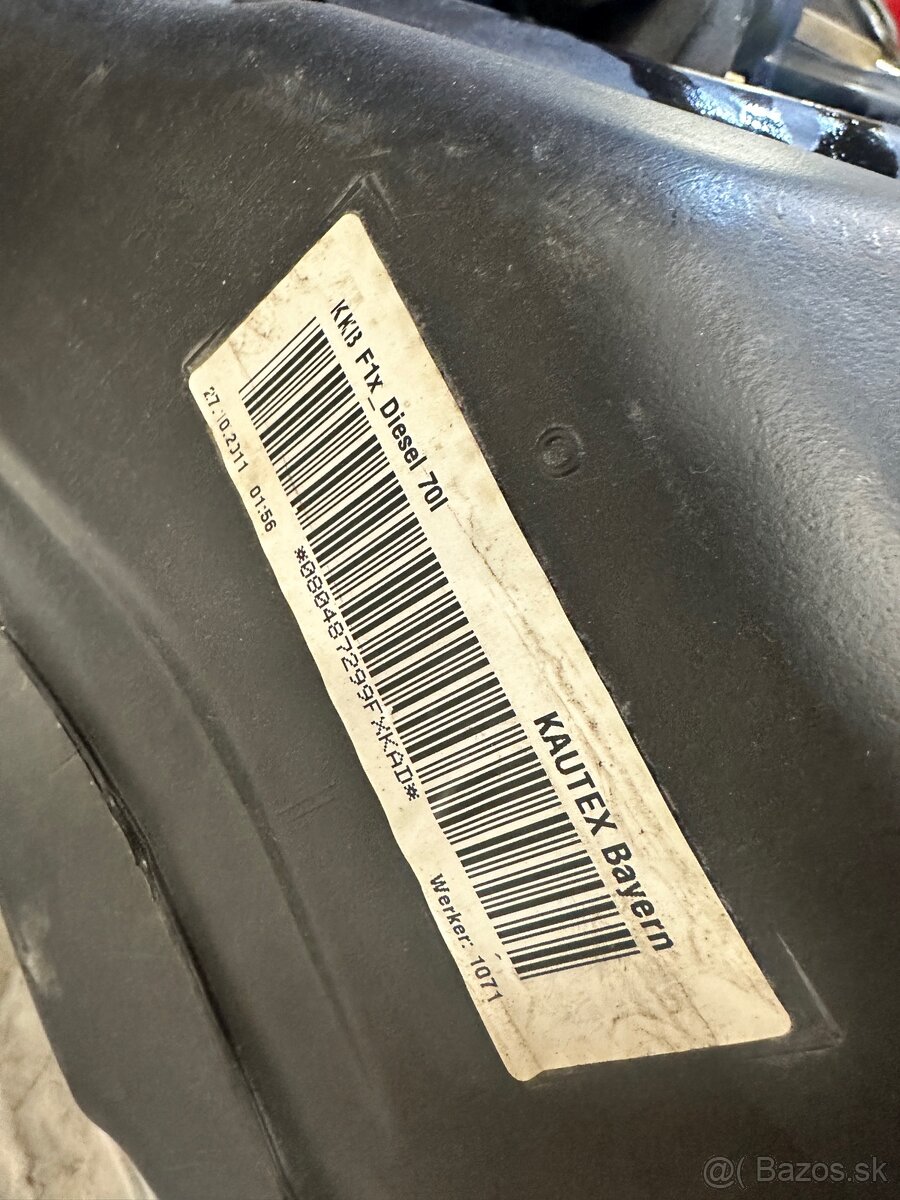 Palivová nádrž BMW 520d f10 2012 - 2