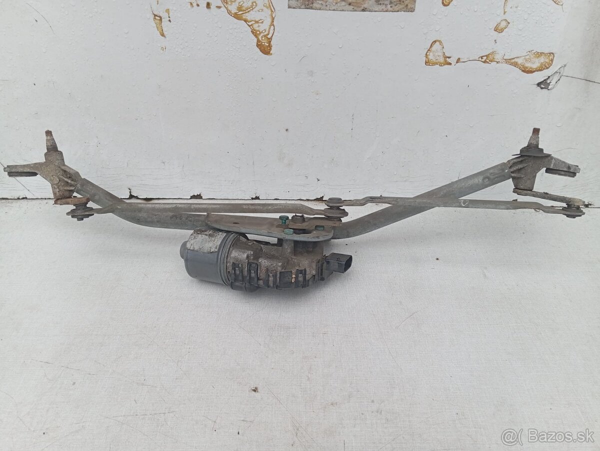 VW Passat B5.5- Mechanizmus stieracov - 2