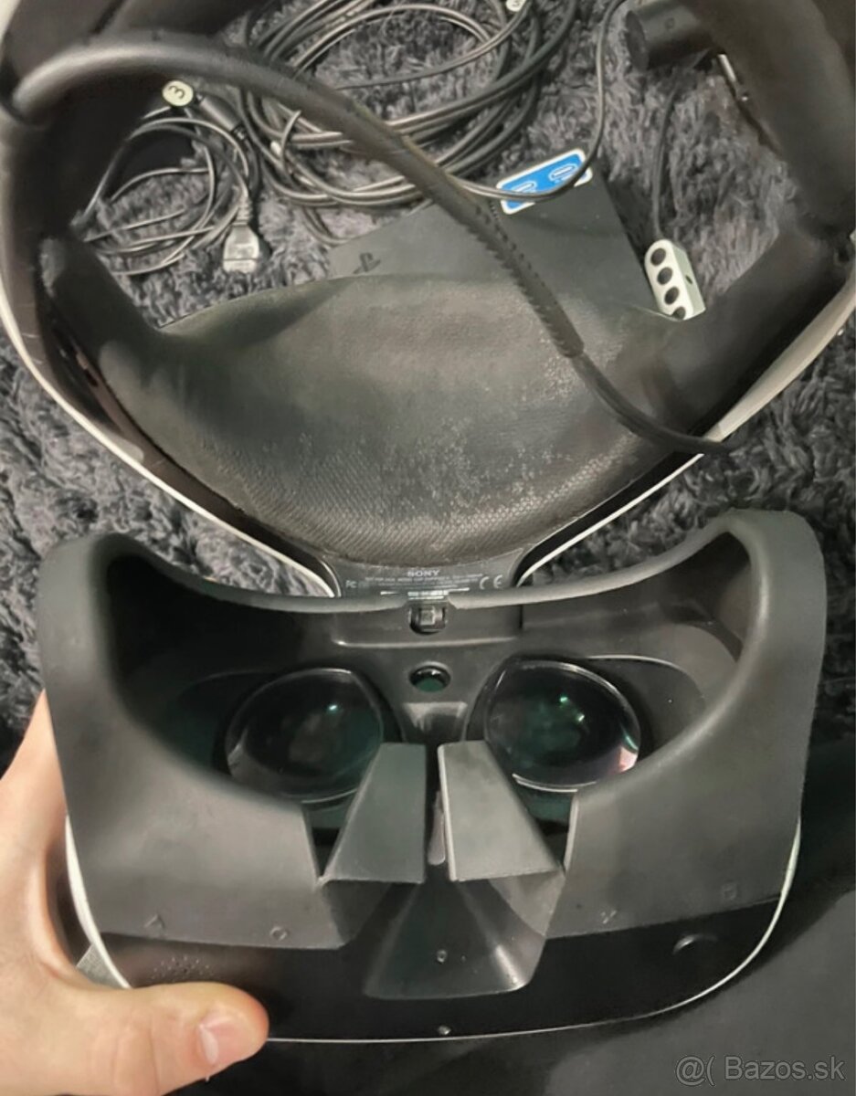 PS4 VR headset - 2