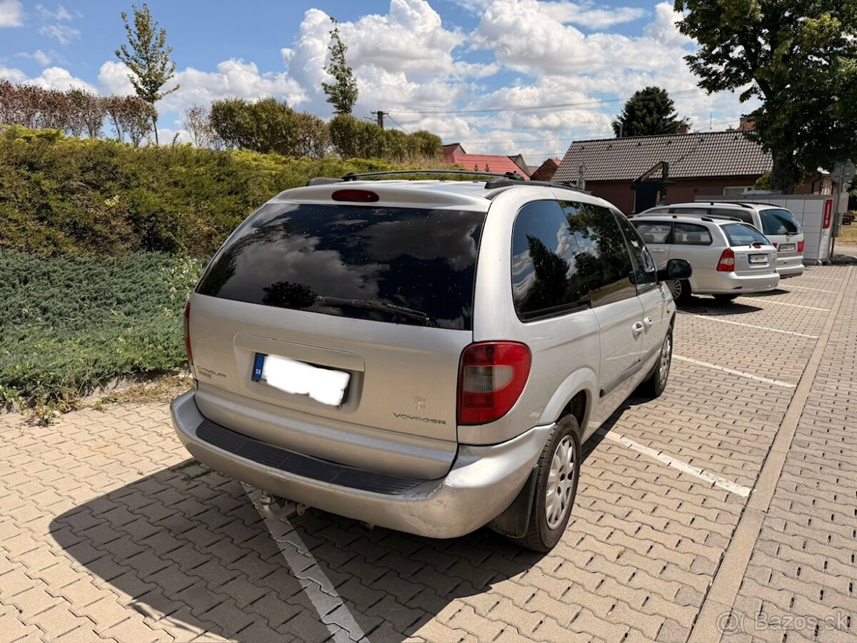 Chrysler Voyager - 2