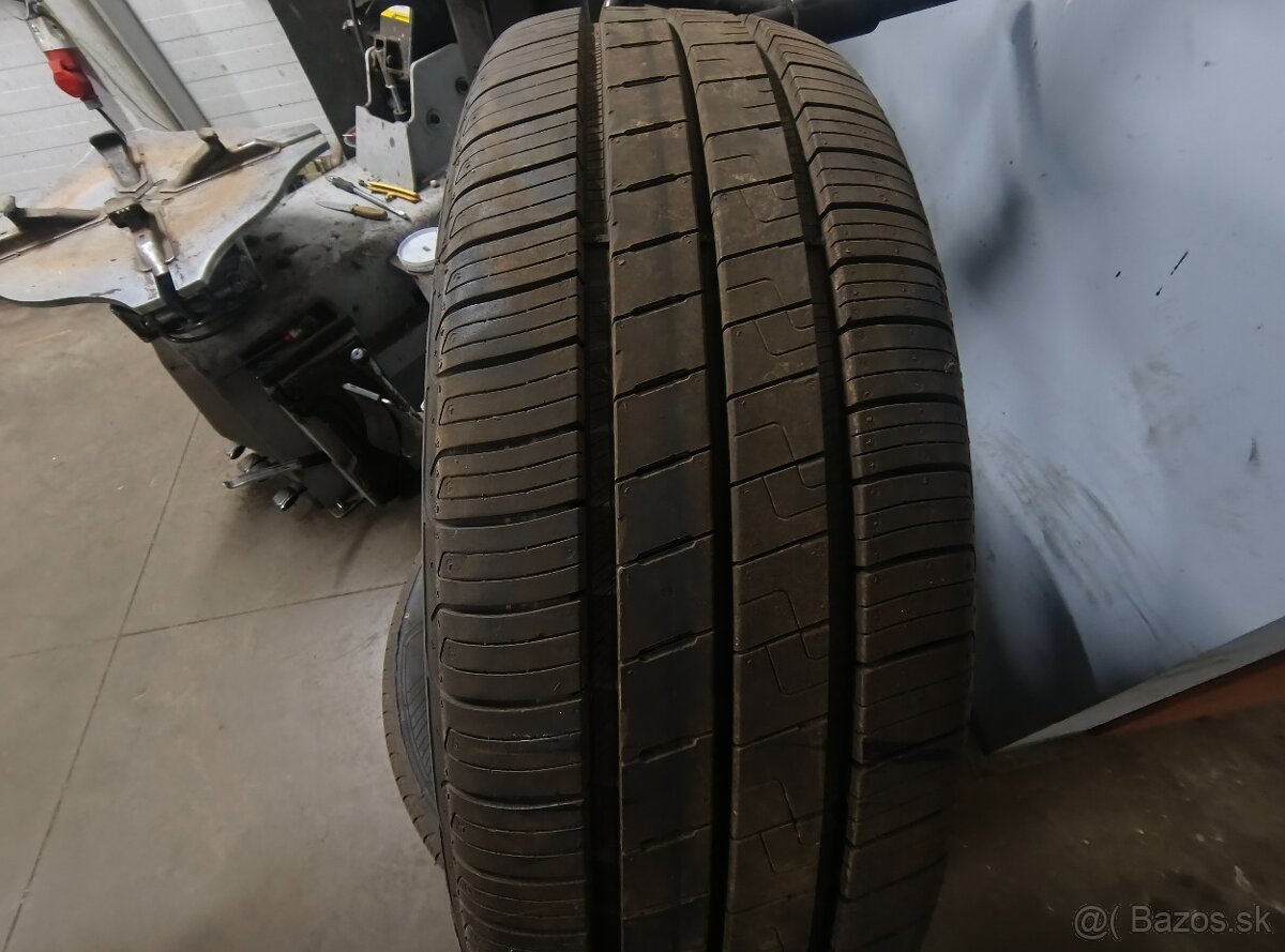 195/60R18 - 2