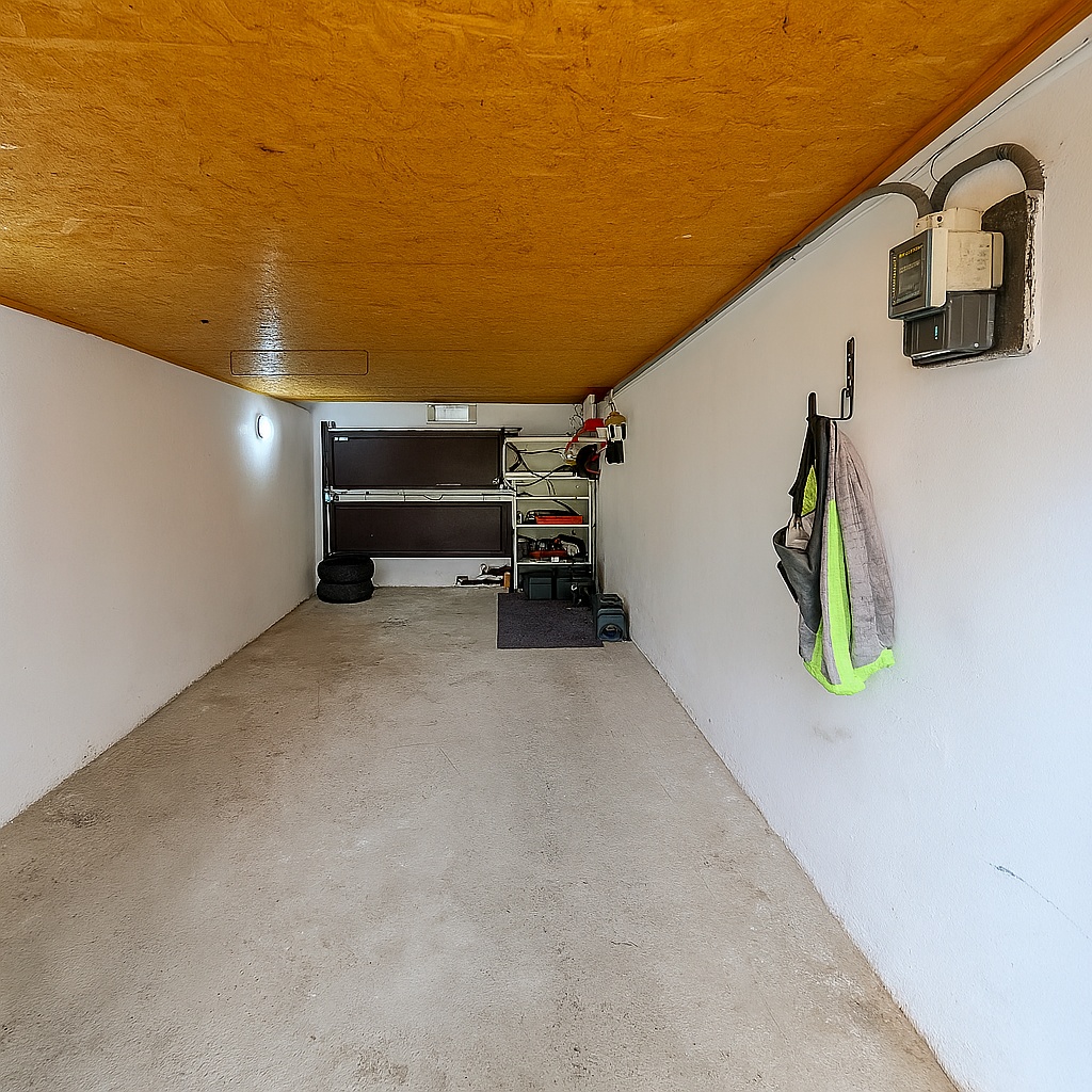 GARÁŽ- JILEMNICKÉHO - 2