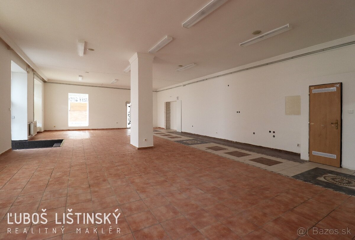 NA PRENÁJOM Obchodný priestor 100m2 na Námestí Sv. Egídia - - 2