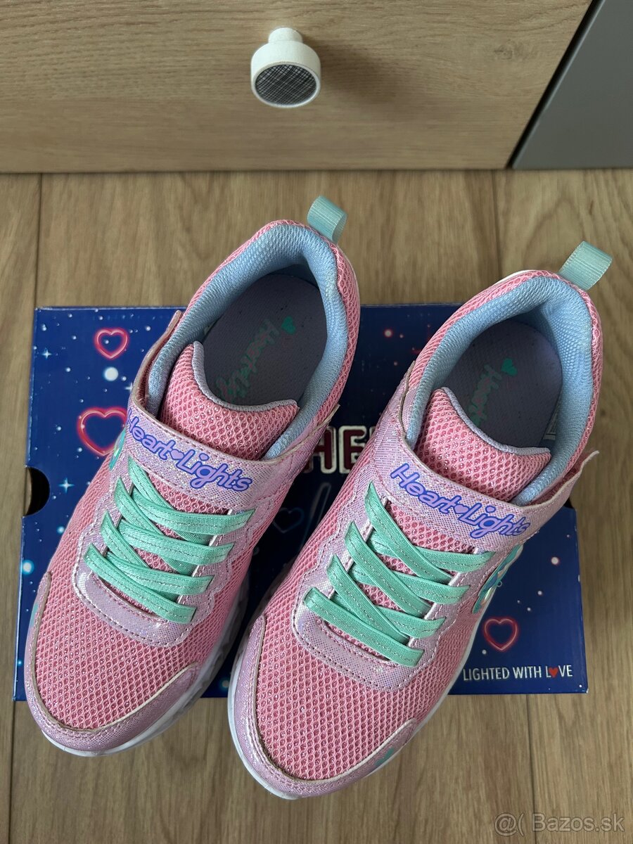 Svietiace tenisky Skechers veľ. 35 - 2