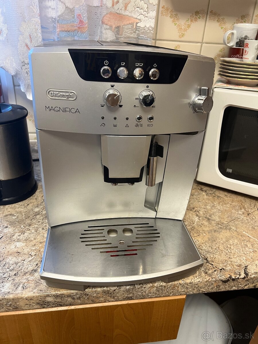 Delonghi Magnifica - 2