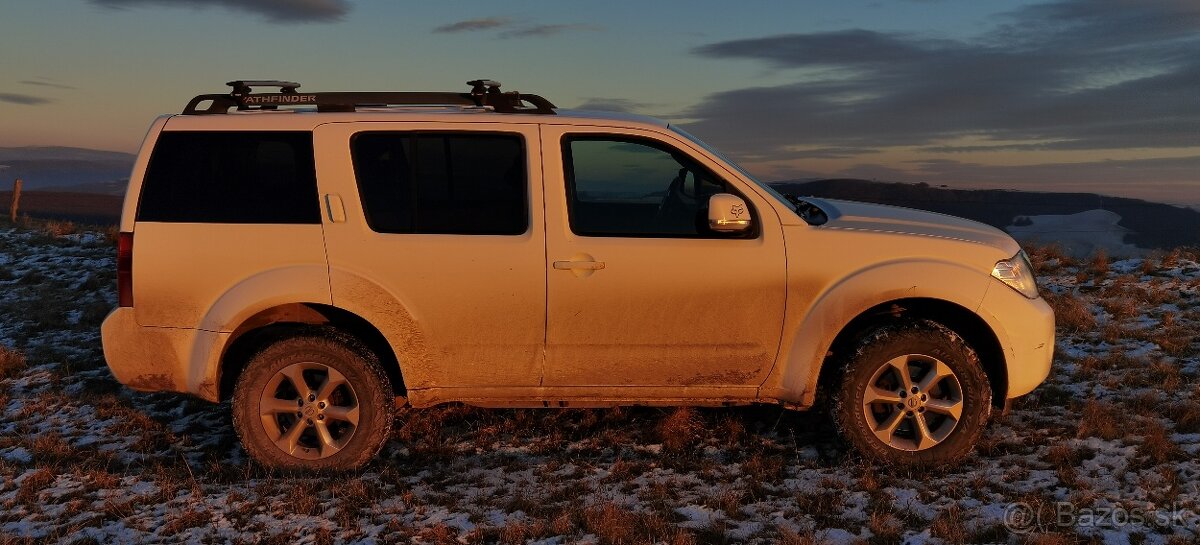 Nissan Pathfnder R51 - 2