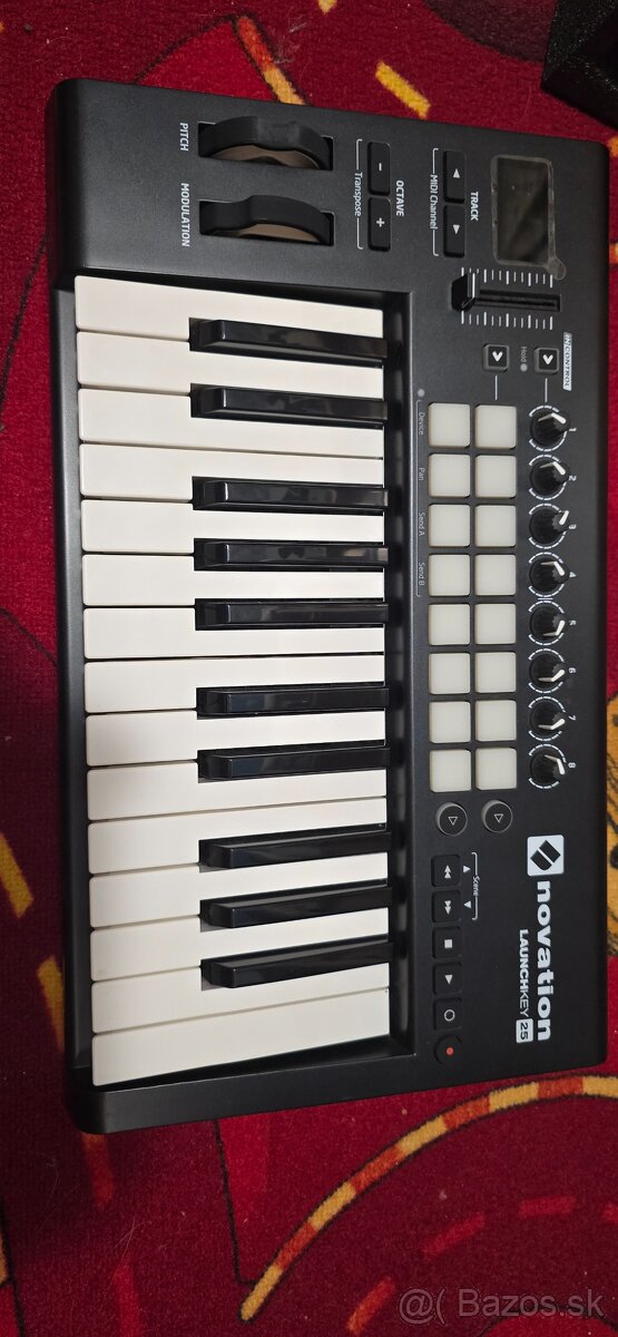 Novation launchkey 25 - 2
