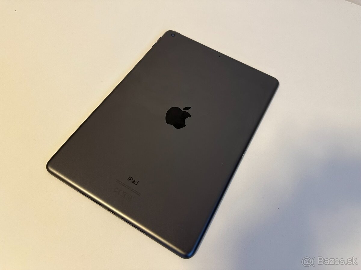Apple iPad 8. generácia 128GB - 2