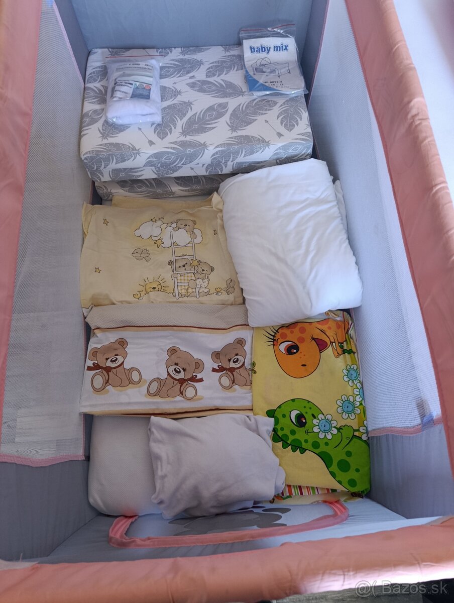 Prenosná postieľka s príslušenstvom - 2