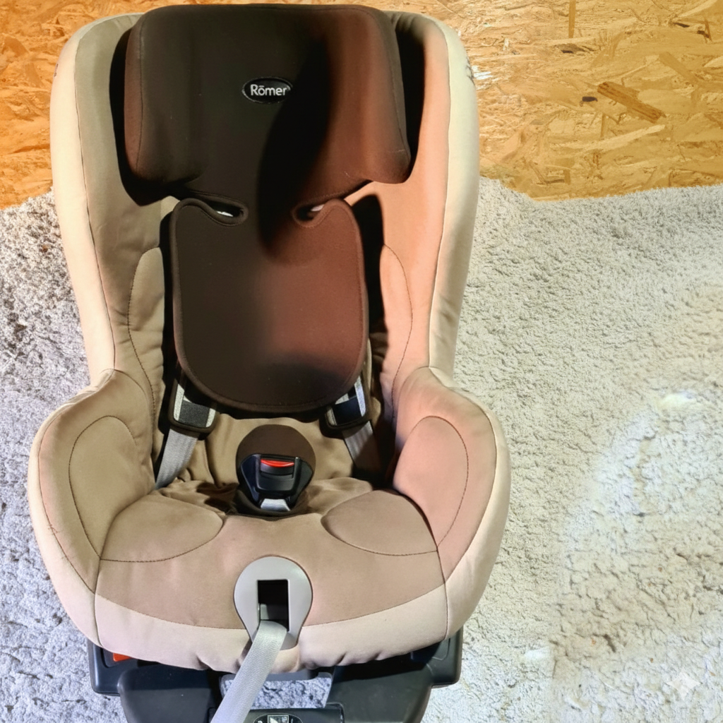Autosedačka Britax Römer Safefix Plus - 2