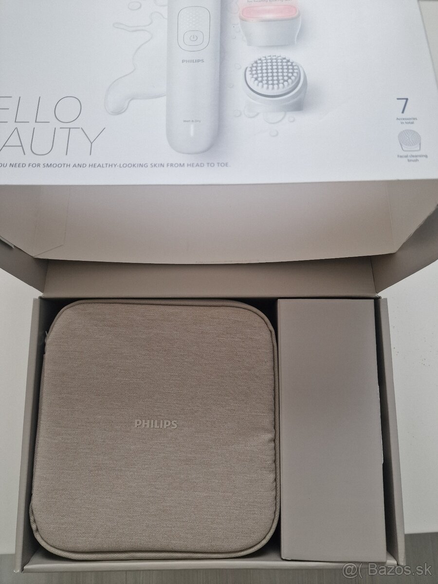 Holiaci strojček Philips BRE748/00 - 2