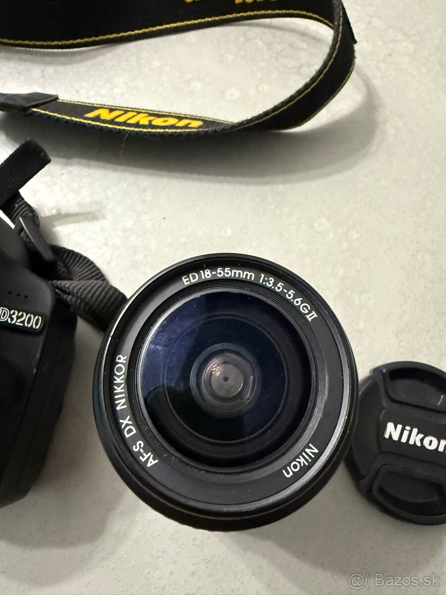 Nikon D3200 - top stav - 2