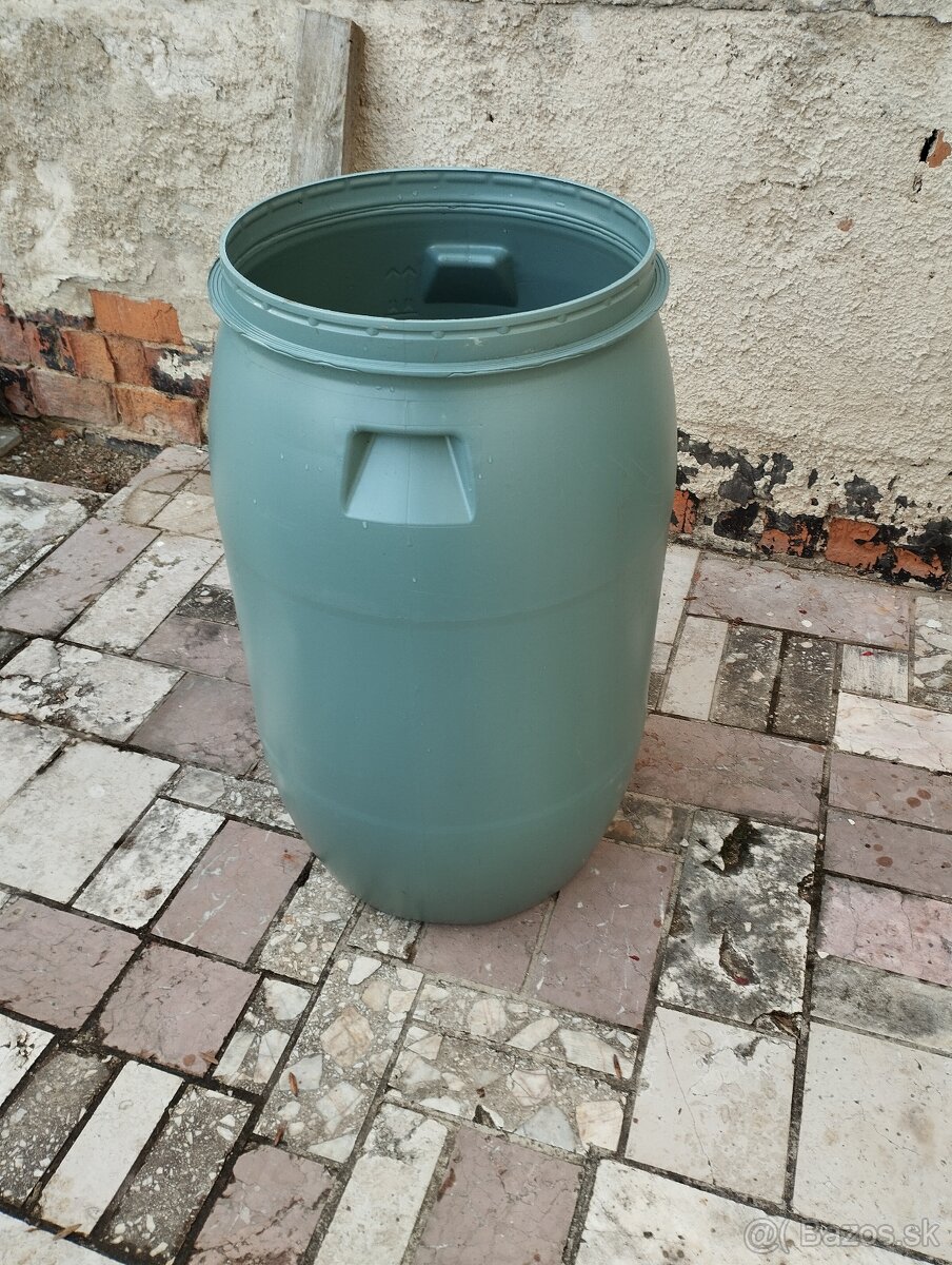 220 l sud na vodu - 2