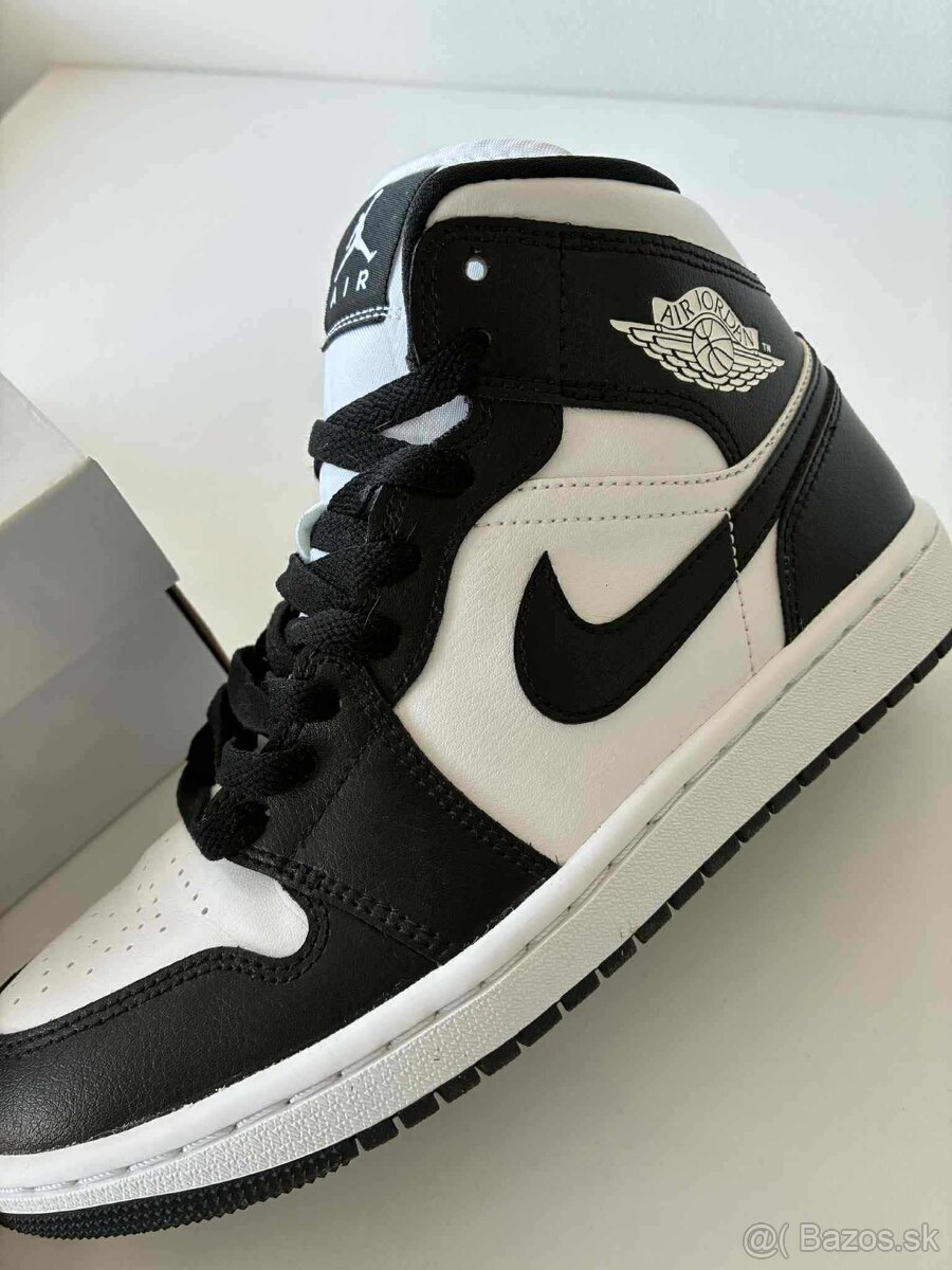 Air Jordan 1 Mid Black-White - 2