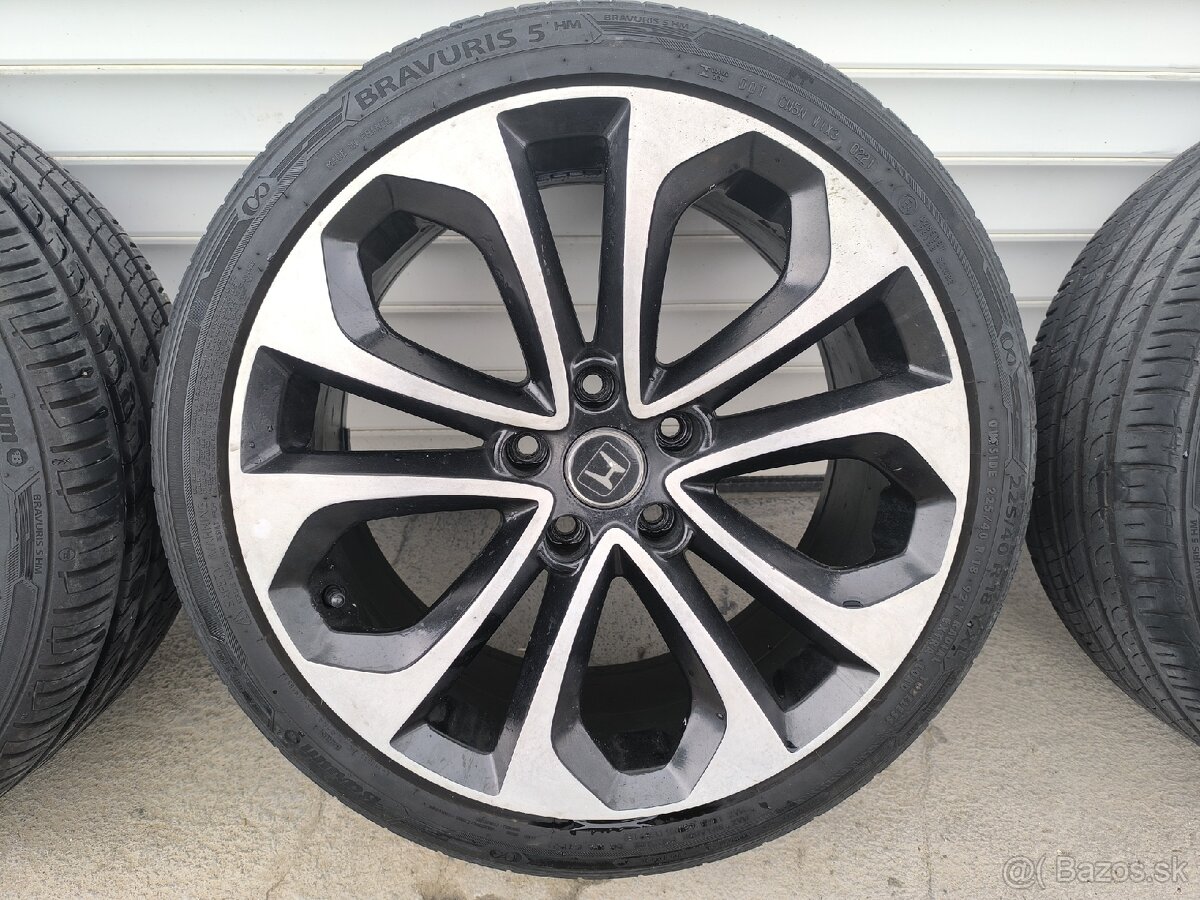Elektróny 5x114,3 + 225/40r18 - 2