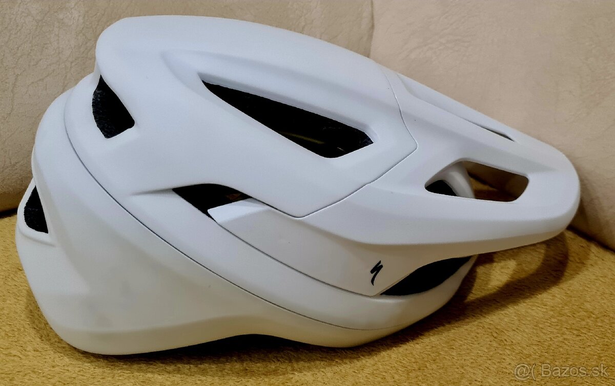 Prilba Specialized NOVÁ - 2