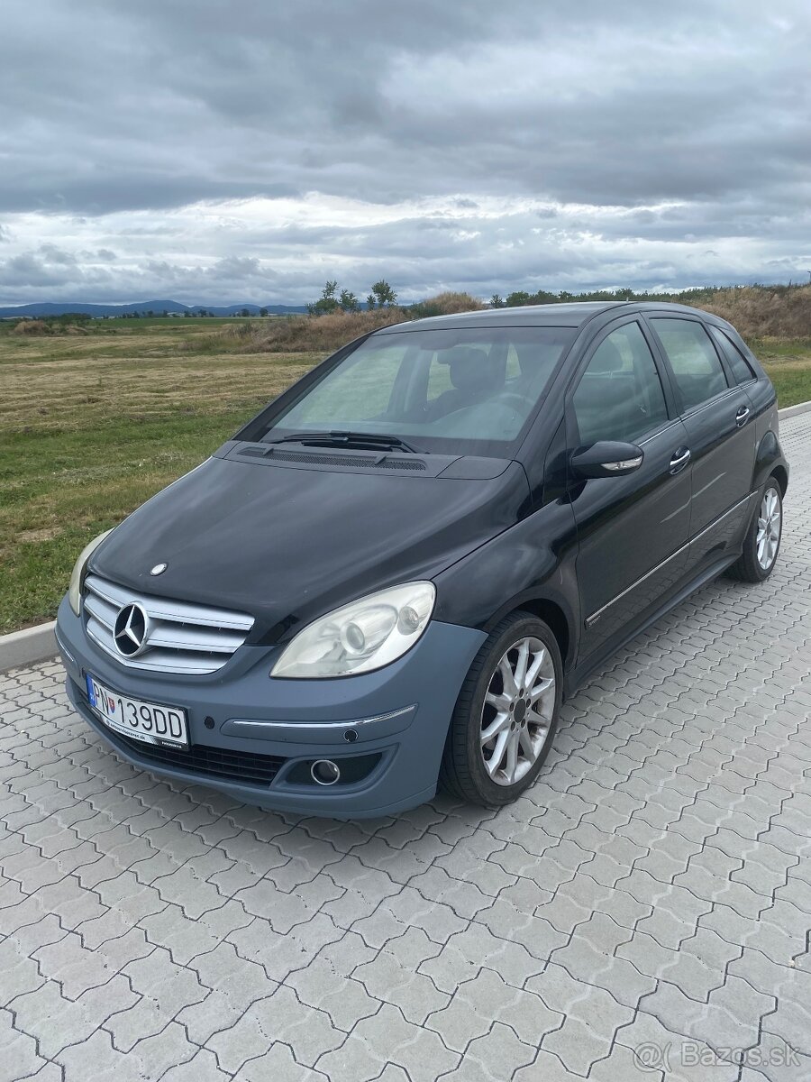 Mercedes Benz B200 CDI - 2