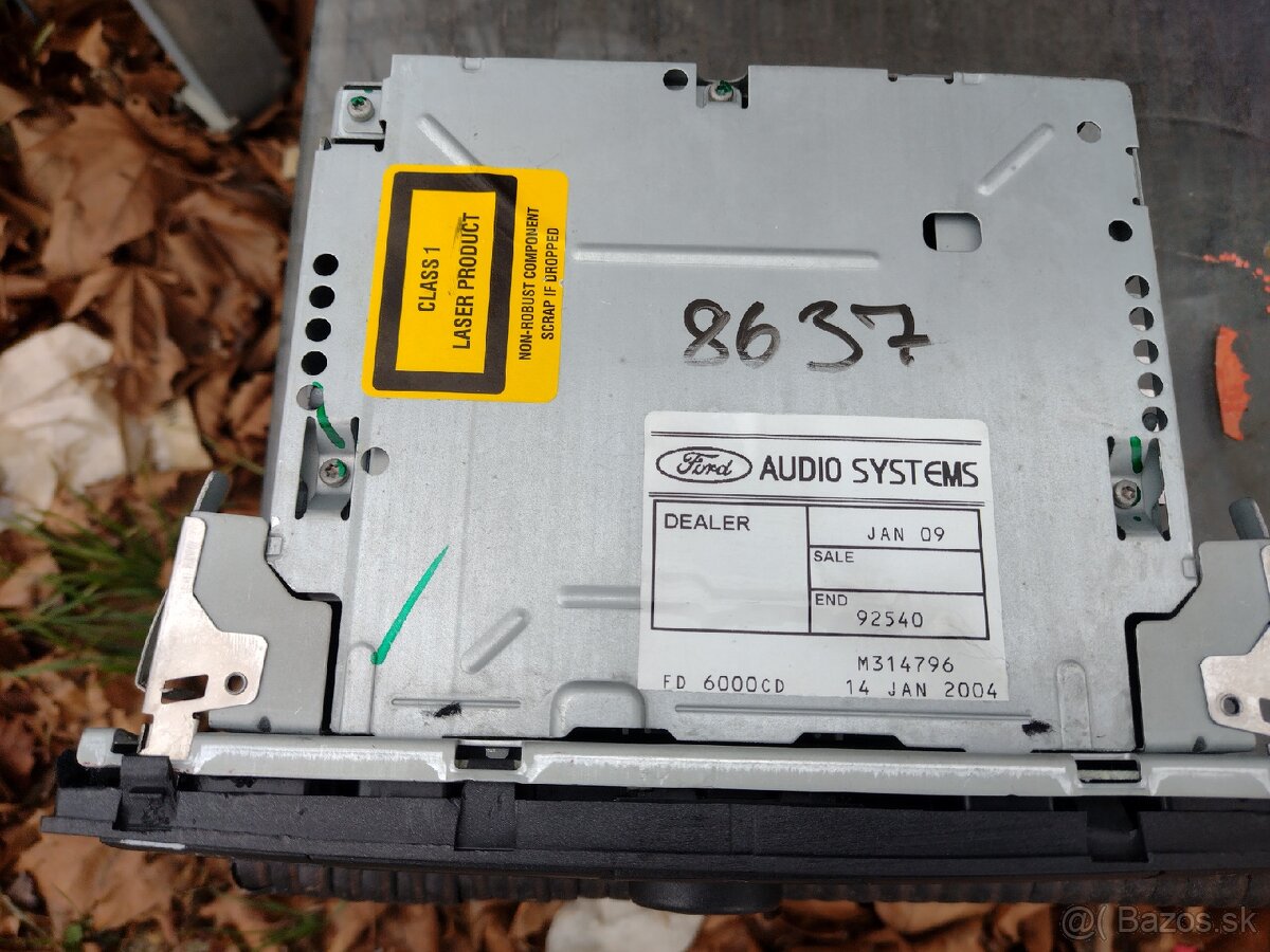 Ford Focus C-Mac radio - 2