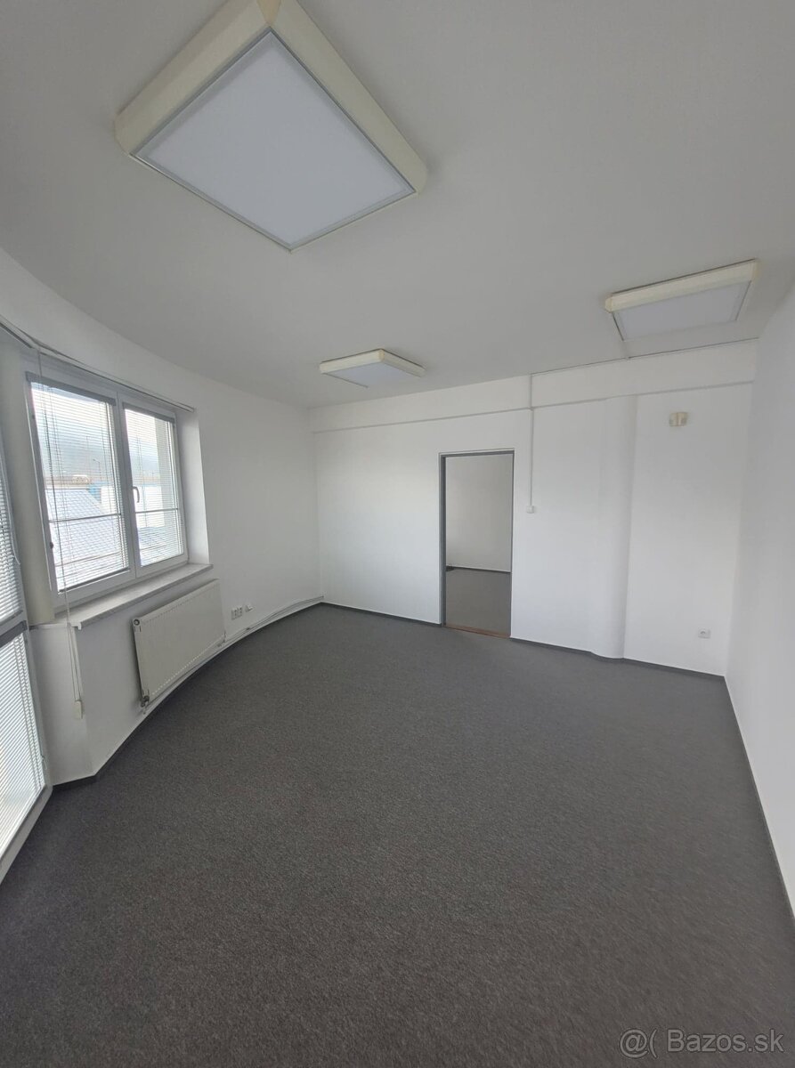 Kancelárie s parkovaním v centre Žiliny - 2