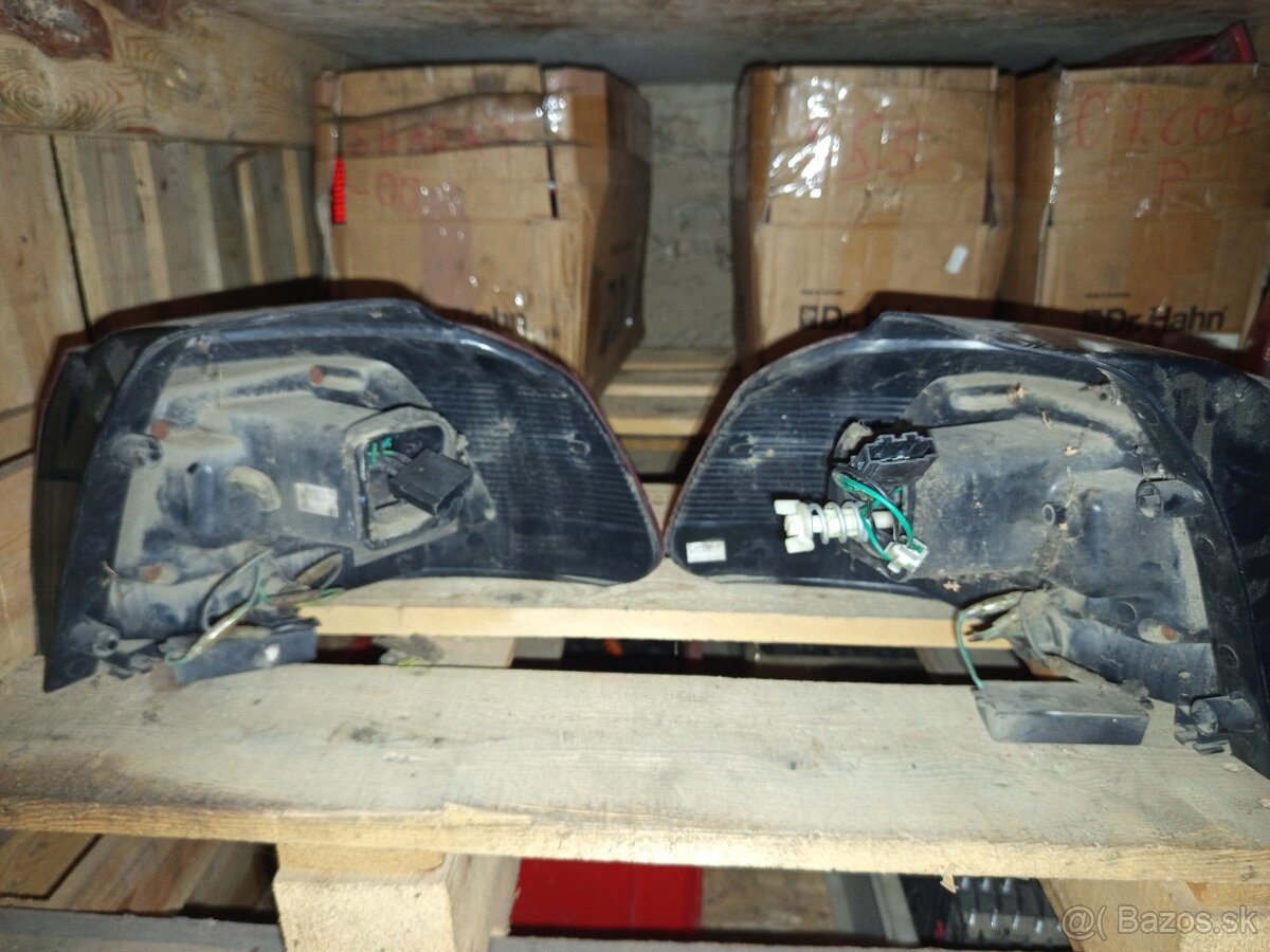 Predám zadné LED svetlá VW Golf 6 - 2