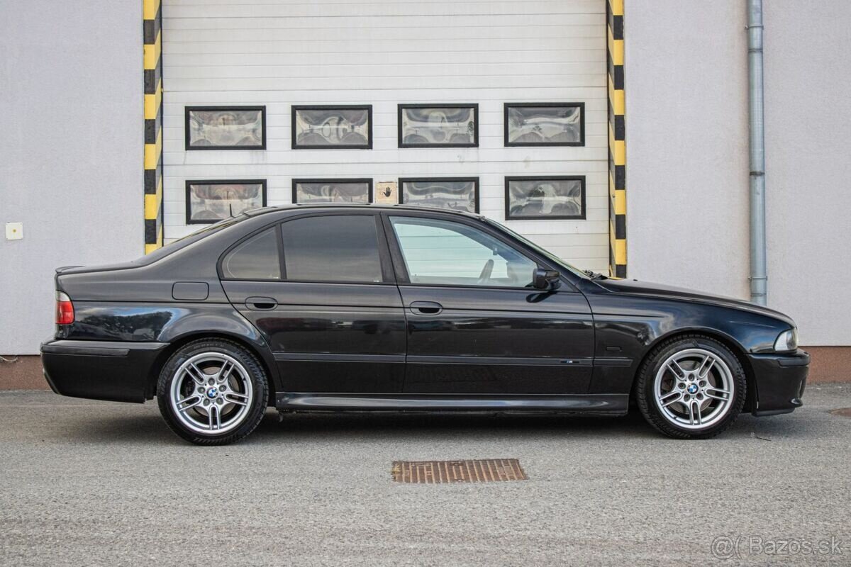 BMW 530D E39 M-Packet Cosmosschvarz - 2