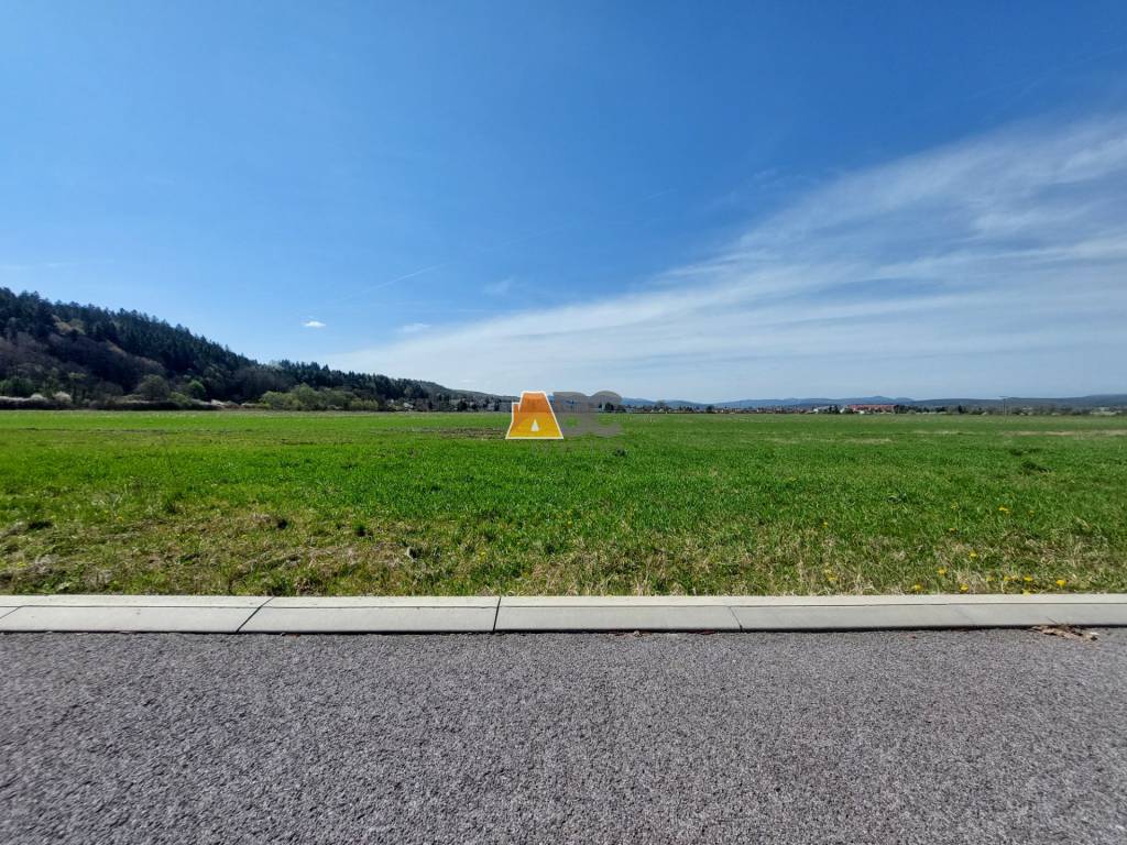 Stavebný pozemok Sliač – 634 m², blízko Zvolen a Banská Byst - 2