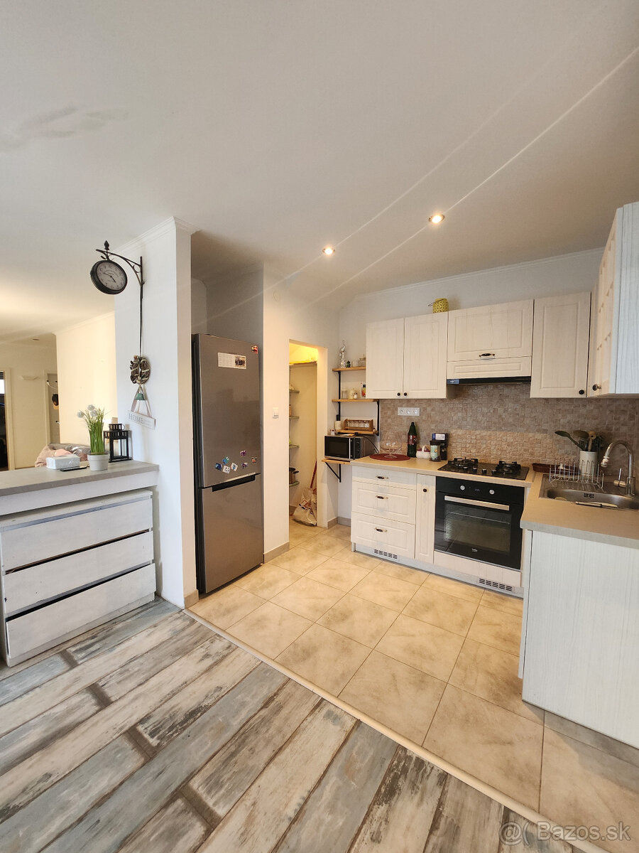 VÝBORNÁ PONUKA - poschodová novostavba, ihneď voľná - 2