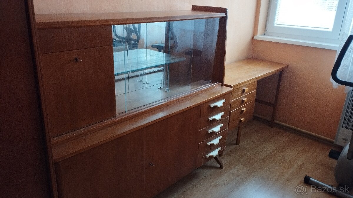 Skriňa a sekretár - 2