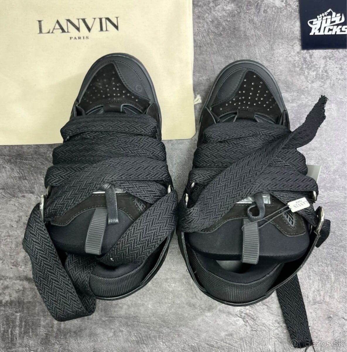 Lanvin curb - 2