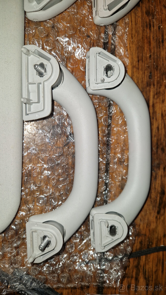 Škoda Octavia Stropné madlá a slnečná clona - 2